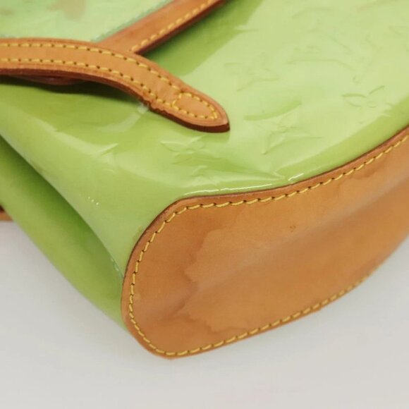 LOUIS VUITTON Vernis Biscayne Bay PM Shoulder Bag Peppermint - Picture 10 of 16